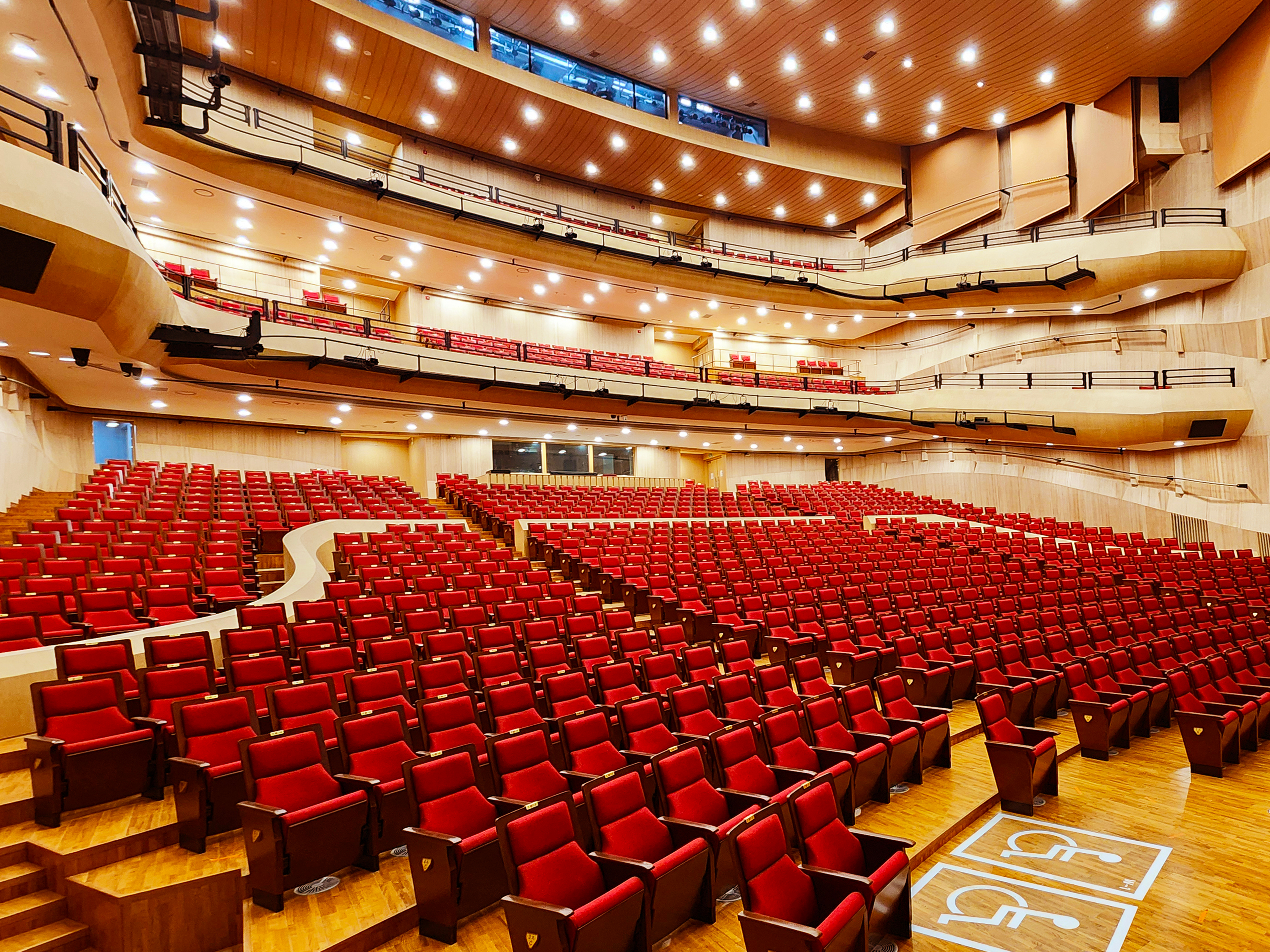 Pyeongtaek Arts Center.jpg